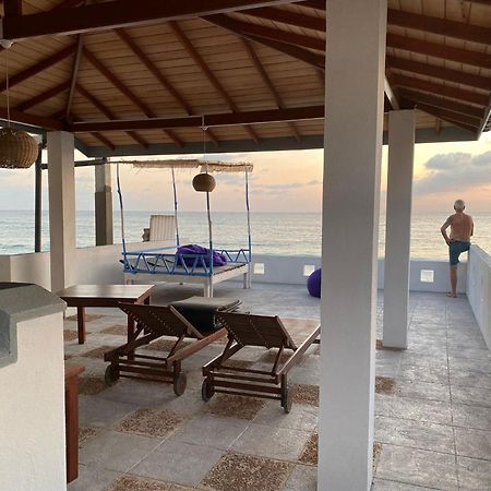 Blue Ocean Villa Hikkaduwa Eksteriør bilde